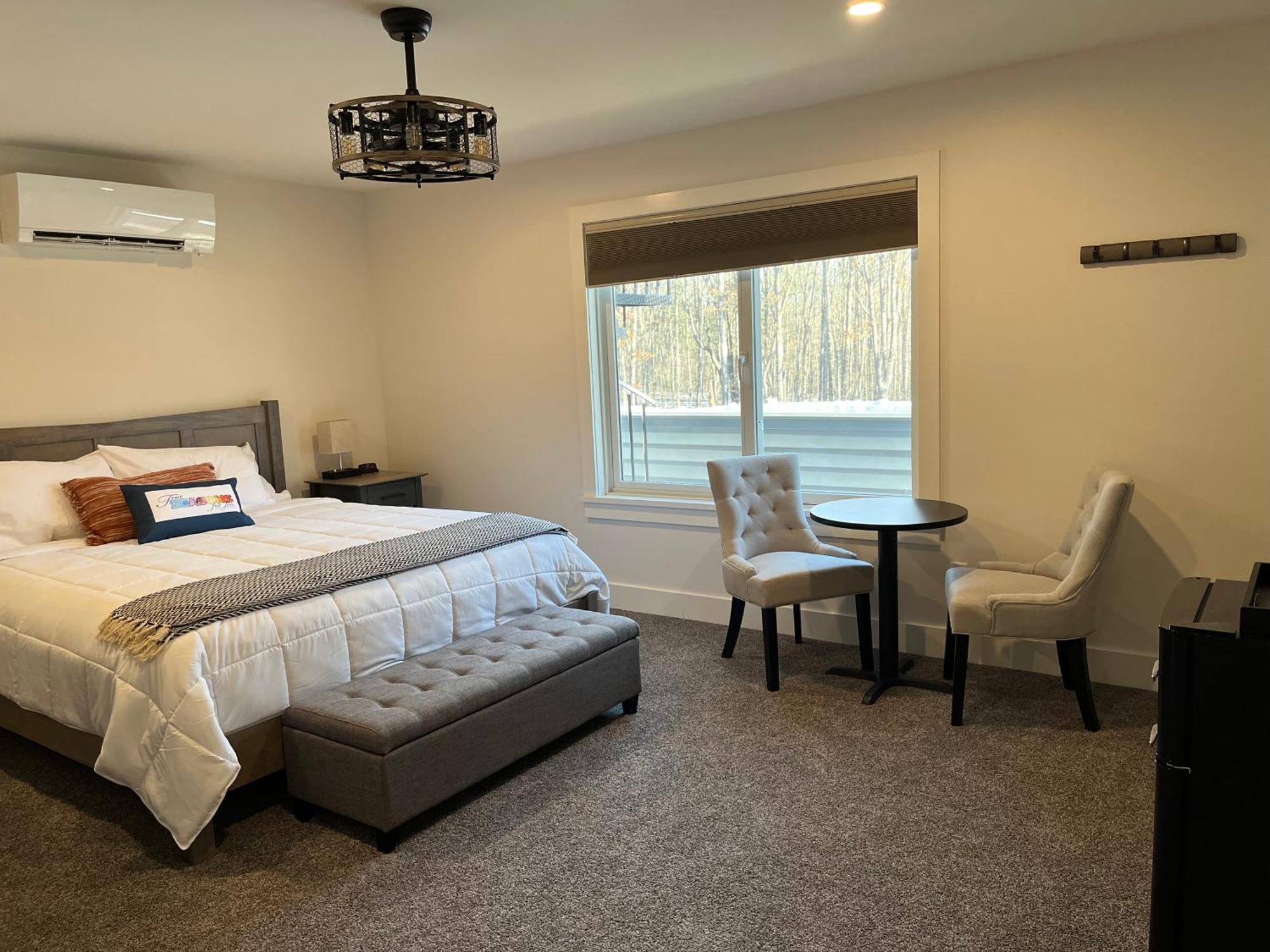 Four Seasons For Fun Bed & Breakfast Lakeville Ngoại thất bức ảnh